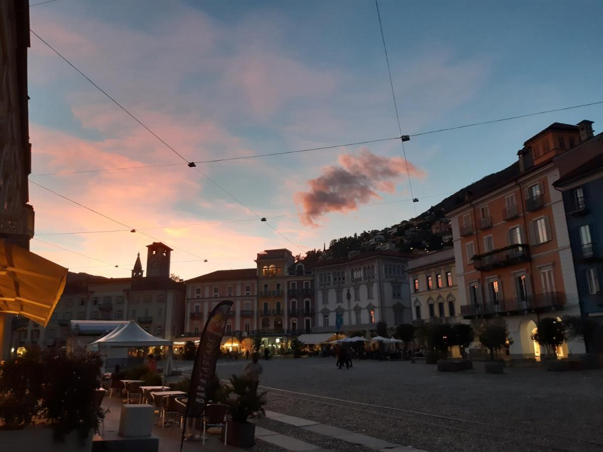 Piazza Grande House Lägenhet Locarno Exteriör bild
